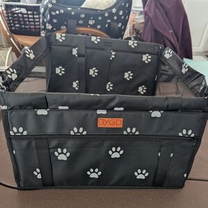 BYGD Black Pet Carrier with Paw Prints